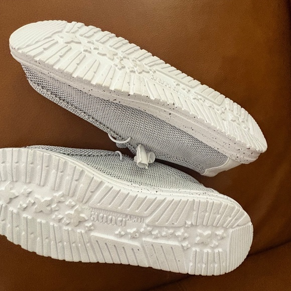 NWOT -  HEY DUDE Men's Wally loafers  - SZ 10 - Picture 9 of 17